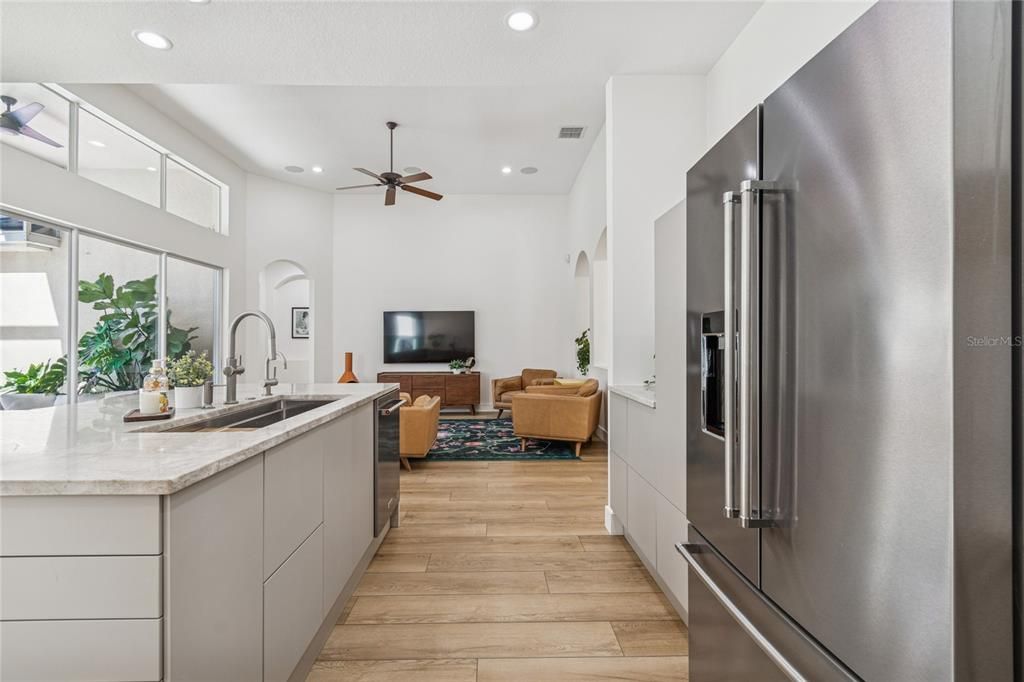 En Venta: $625,000 (3 camas, 2 baños, 2485 Pies cuadrados)