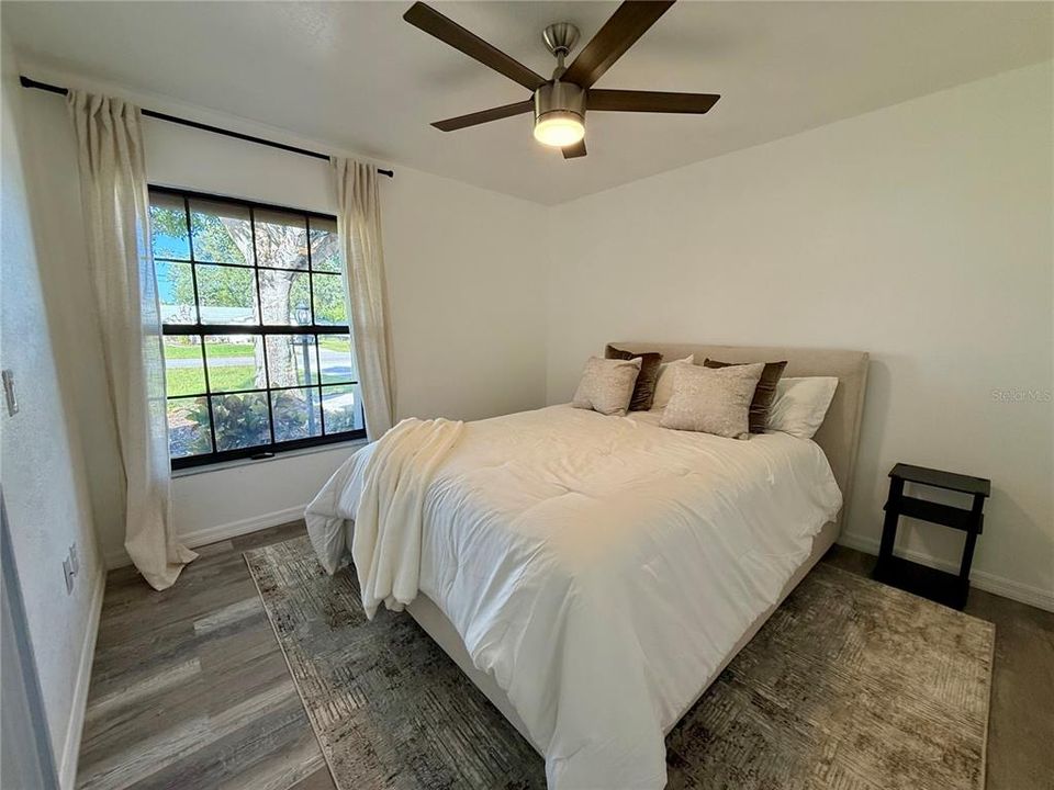 На продажу: $299,900 (3 спален, 2 ванн, 1313 Квадратных фут)