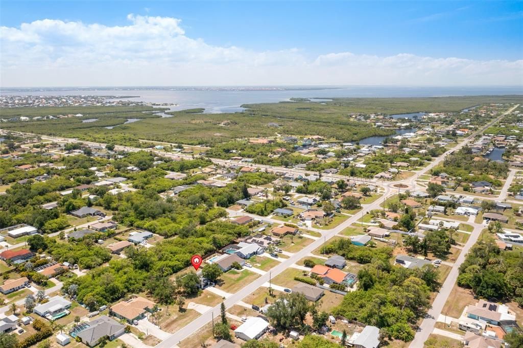 На продажу: $299,900 (3 спален, 2 ванн, 1313 Квадратных фут)