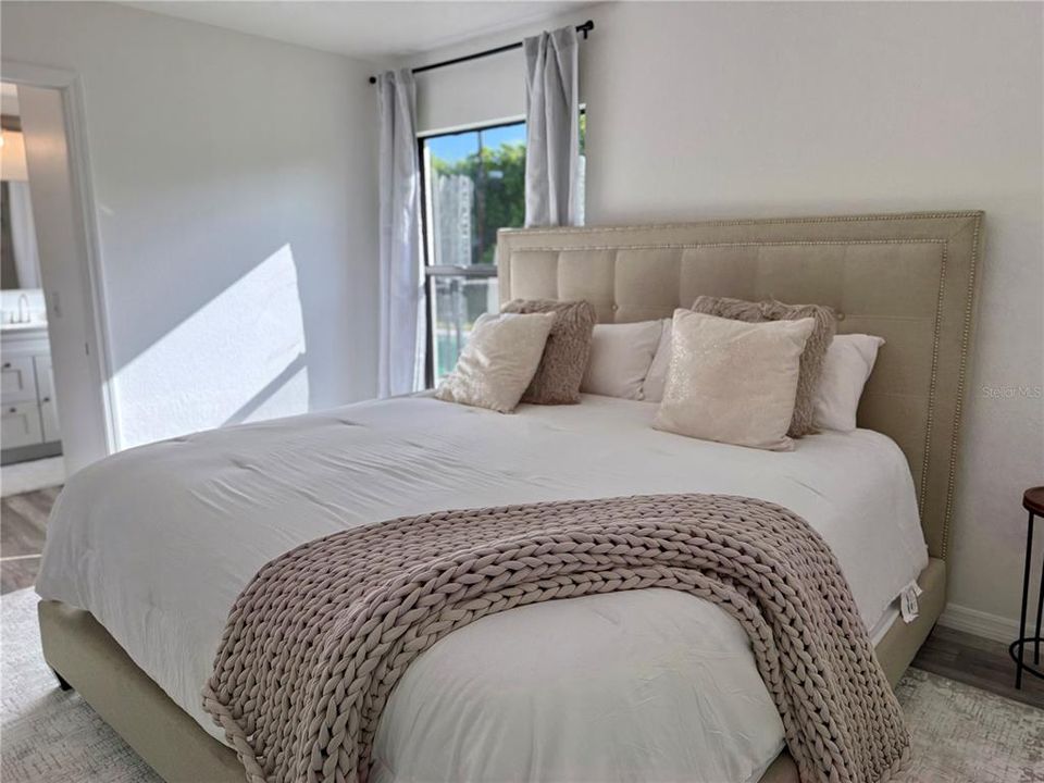 На продажу: $299,900 (3 спален, 2 ванн, 1313 Квадратных фут)