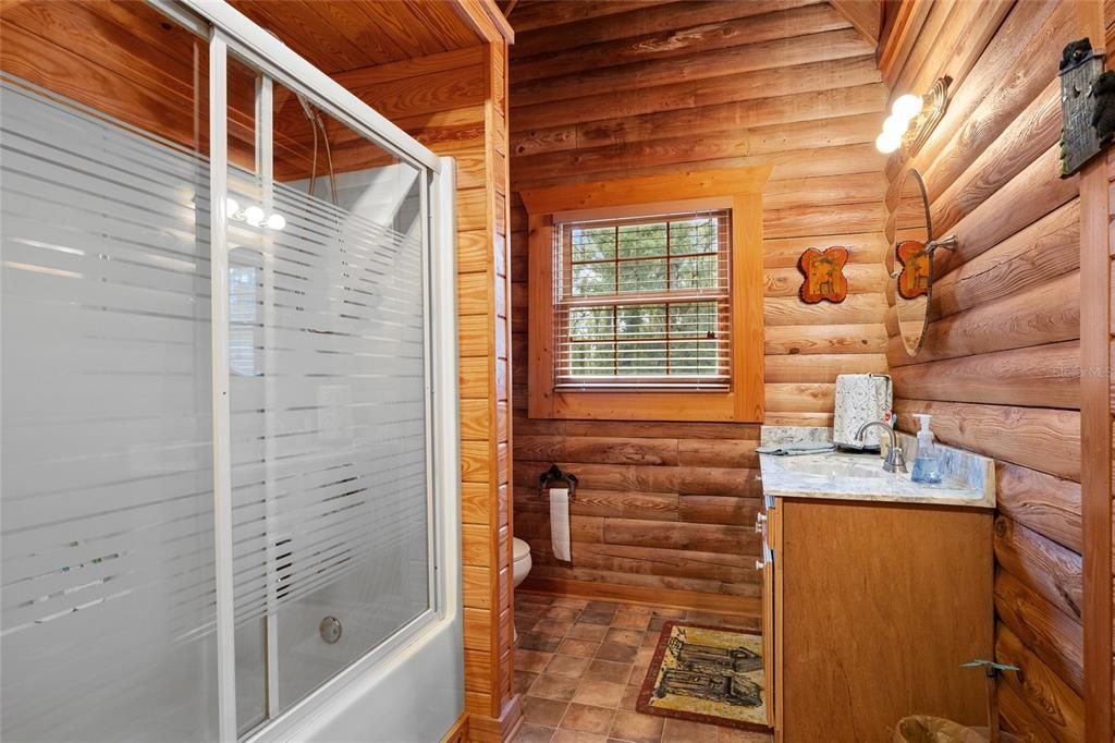 En Venta: $875,000 (3 camas, 2 baños, 1912 Pies cuadrados)