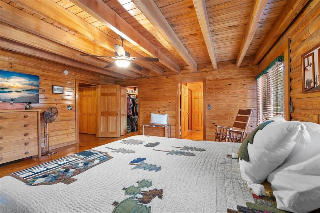 En Venta: $875,000 (3 camas, 2 baños, 1912 Pies cuadrados)