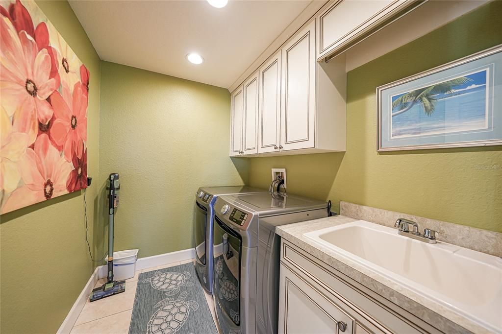 На продажу: $1,195,000 (3 спален, 3 ванн, 3156 Квадратных фут)