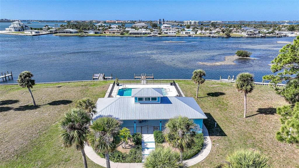 На продажу: $1,195,000 (3 спален, 3 ванн, 3156 Квадратных фут)