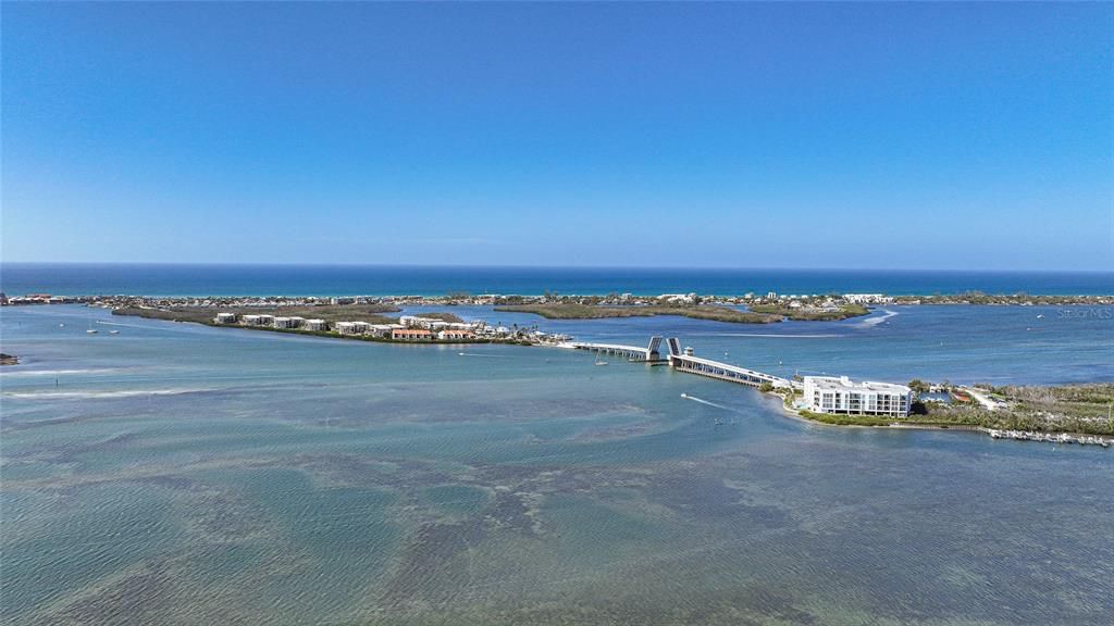 На продажу: $1,195,000 (3 спален, 3 ванн, 3156 Квадратных фут)