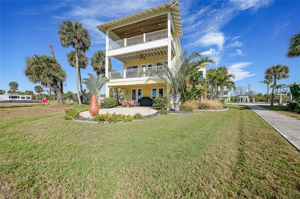 На продажу: $1,195,000 (3 спален, 3 ванн, 3156 Квадратных фут)