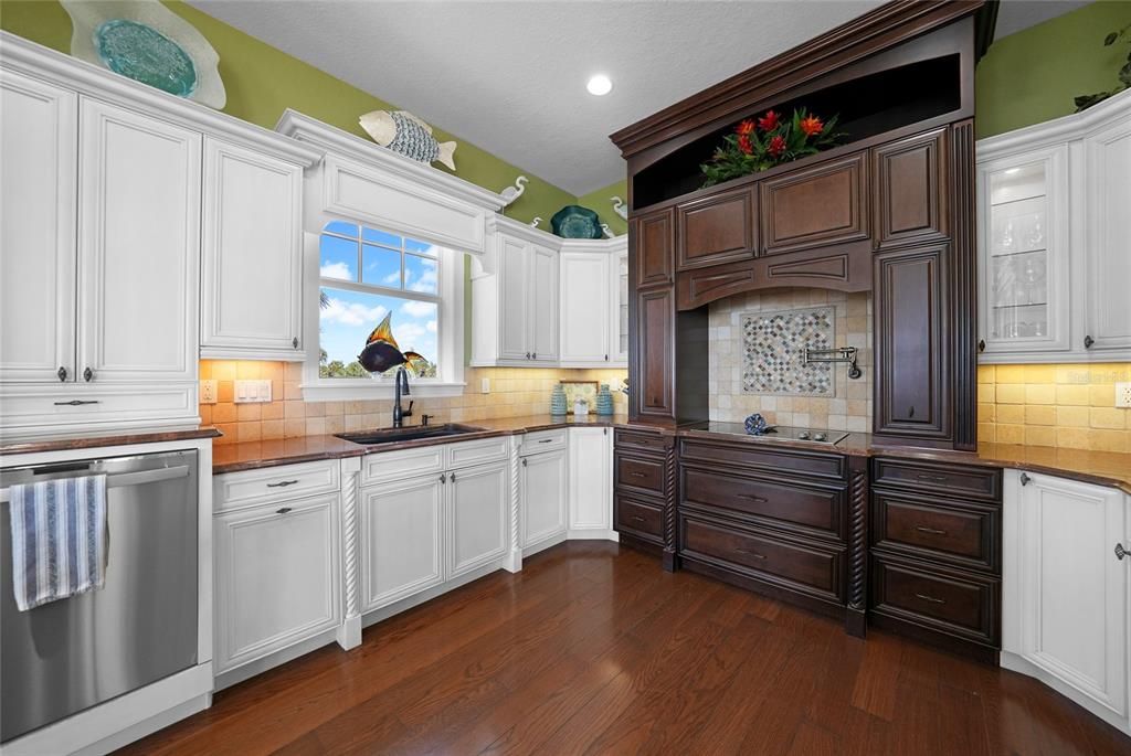 На продажу: $1,195,000 (3 спален, 3 ванн, 3156 Квадратных фут)