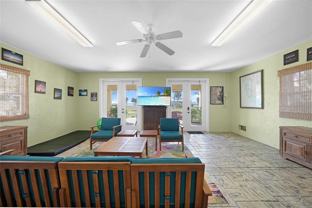 На продажу: $1,195,000 (3 спален, 3 ванн, 3156 Квадратных фут)