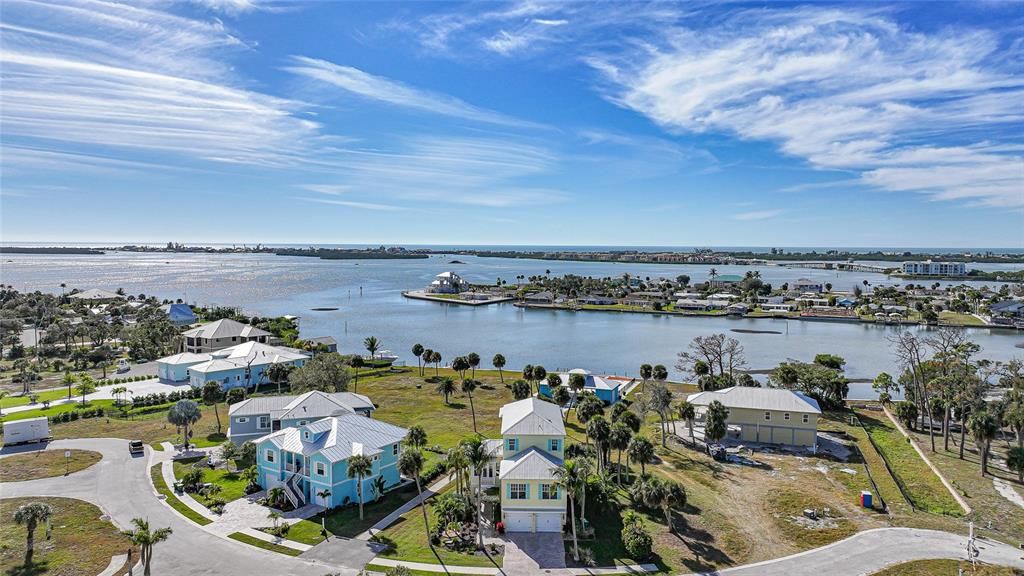 На продажу: $1,195,000 (3 спален, 3 ванн, 3156 Квадратных фут)