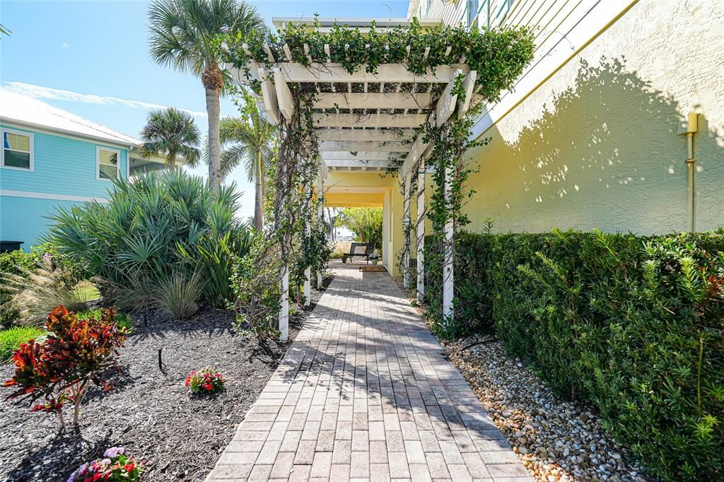 На продажу: $1,195,000 (3 спален, 3 ванн, 3156 Квадратных фут)