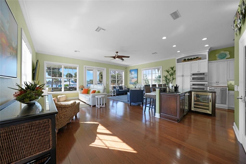 На продажу: $1,195,000 (3 спален, 3 ванн, 3156 Квадратных фут)