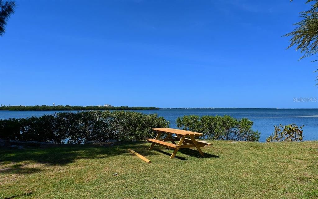 For Sale: $459,000 (3 beds, 2 baths, 2126 Square Feet)