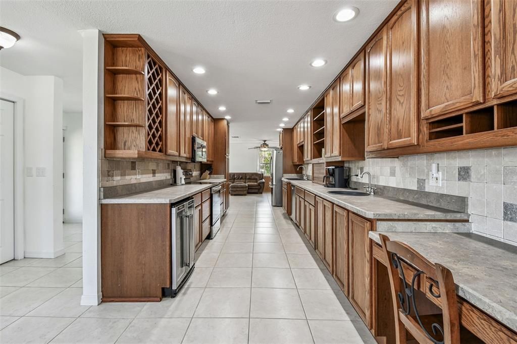 For Sale: $459,000 (3 beds, 2 baths, 2126 Square Feet)