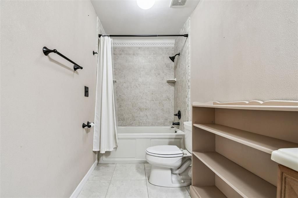 For Sale: $459,000 (3 beds, 2 baths, 2126 Square Feet)