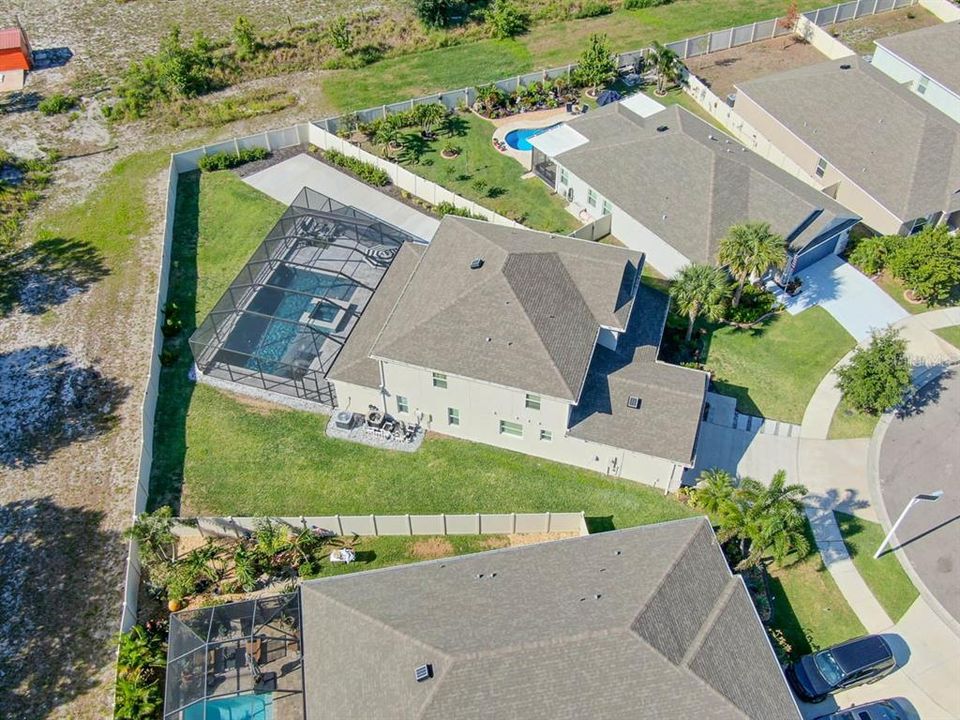 出租: $4,100 (5 贝兹, 3 浴室, 2990 平方英尺)