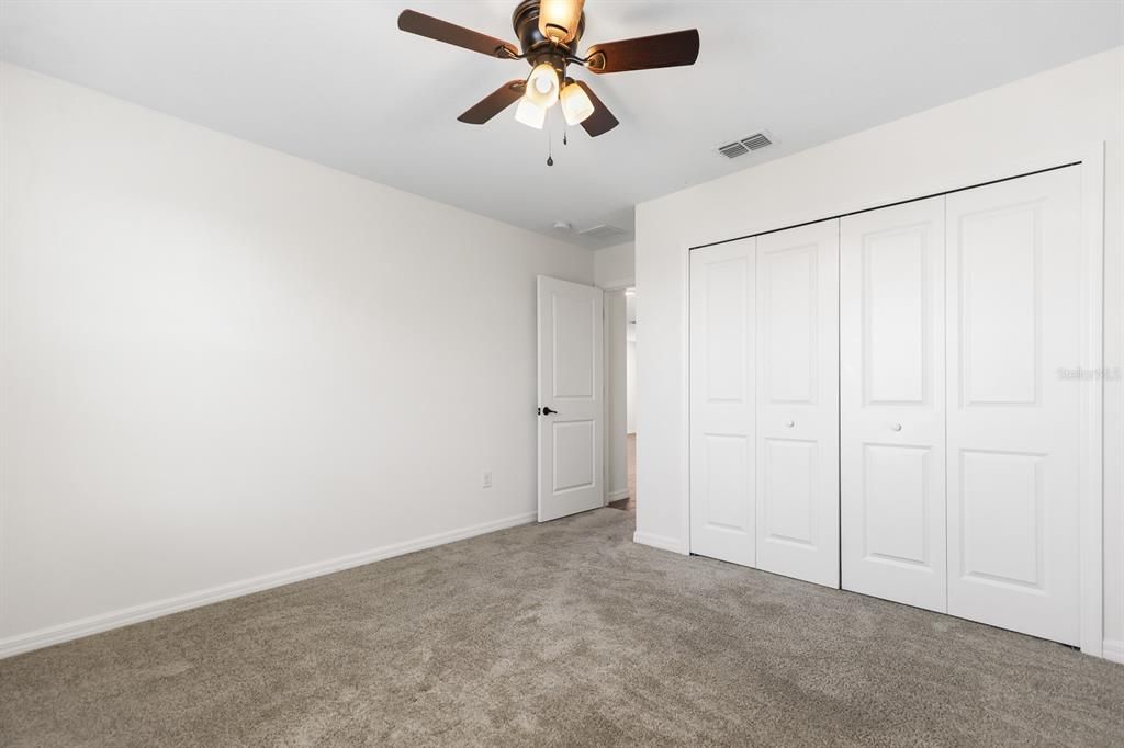 出租: $4,100 (5 贝兹, 3 浴室, 2990 平方英尺)