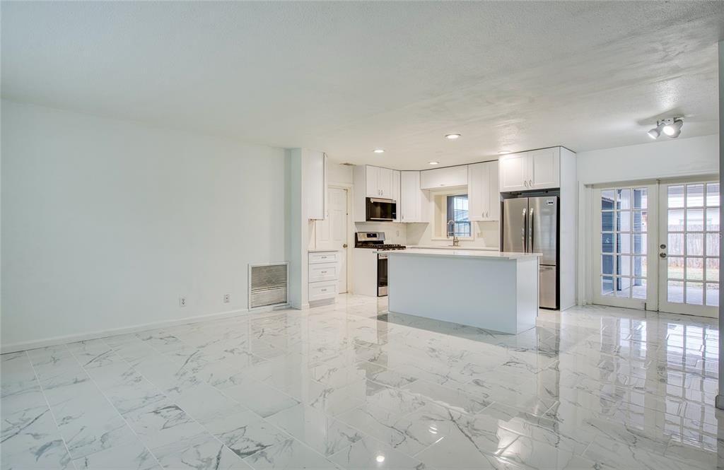 For Sale: $429,000 (4 beds, 2 baths, 1484 Square Feet)