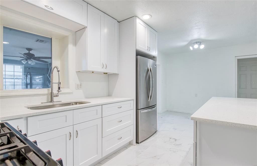 For Sale: $429,000 (4 beds, 2 baths, 1484 Square Feet)