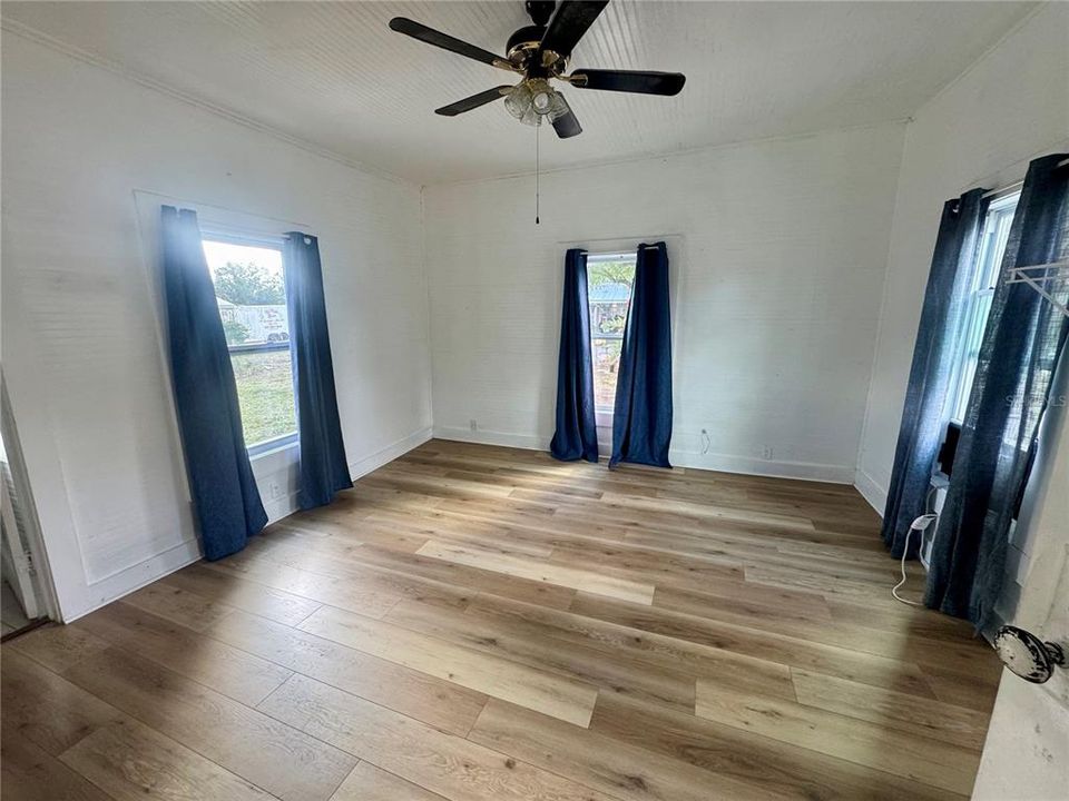 В аренду: $1,800 (2 спален, 2 ванн, 1174 Квадратных фут)