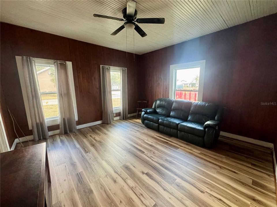 В аренду: $1,800 (2 спален, 2 ванн, 1174 Квадратных фут)