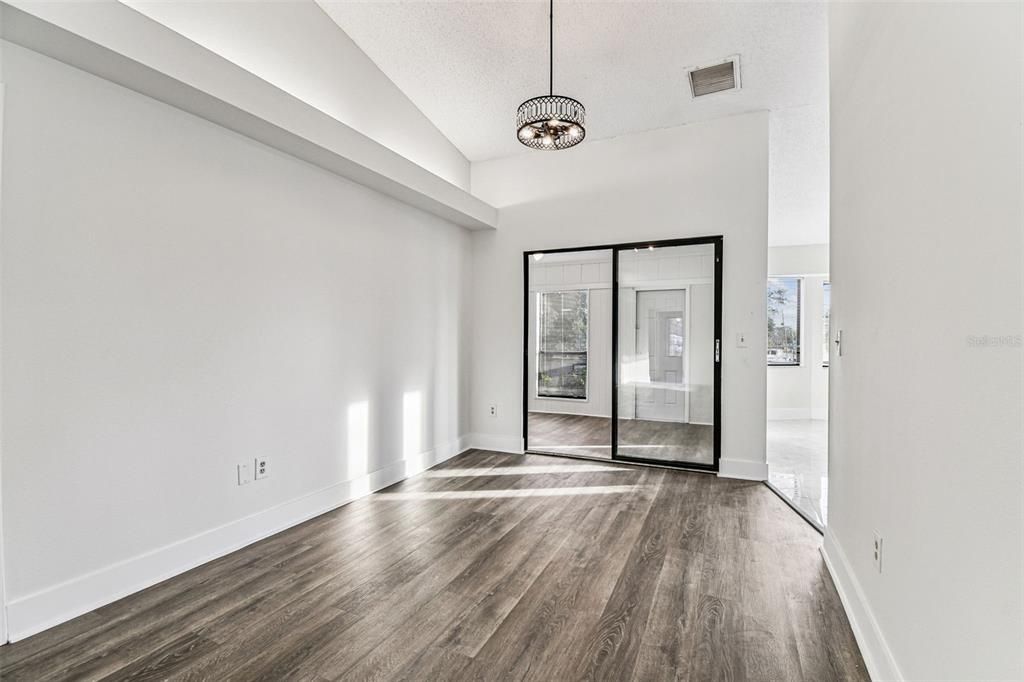 En Venta: $699,900 (6 camas, 0 baños, 3384 Pies cuadrados)