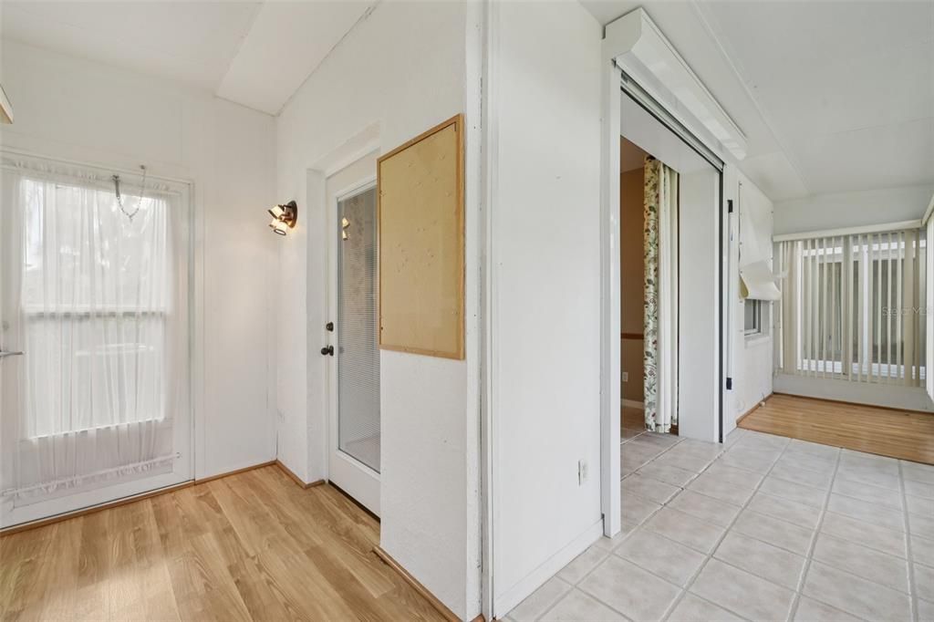 待售: $174,900 (2 贝兹, 2 浴室, 1137 平方英尺)