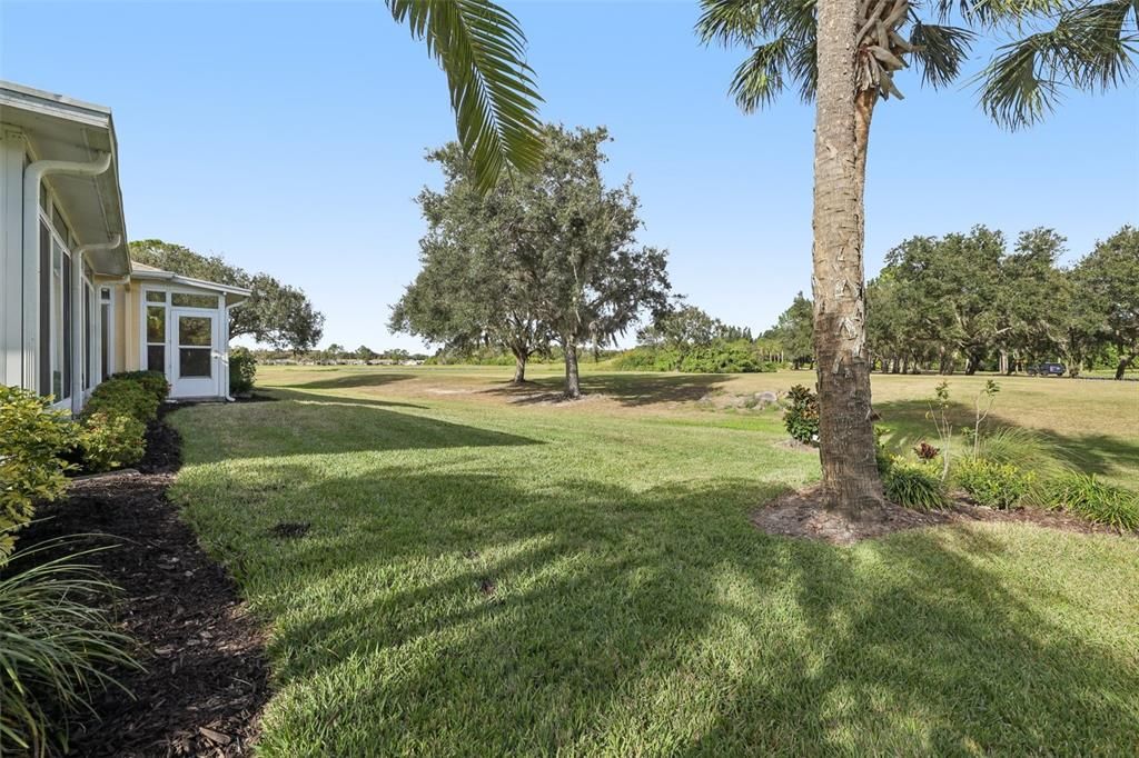 待售: $174,900 (2 贝兹, 2 浴室, 1137 平方英尺)