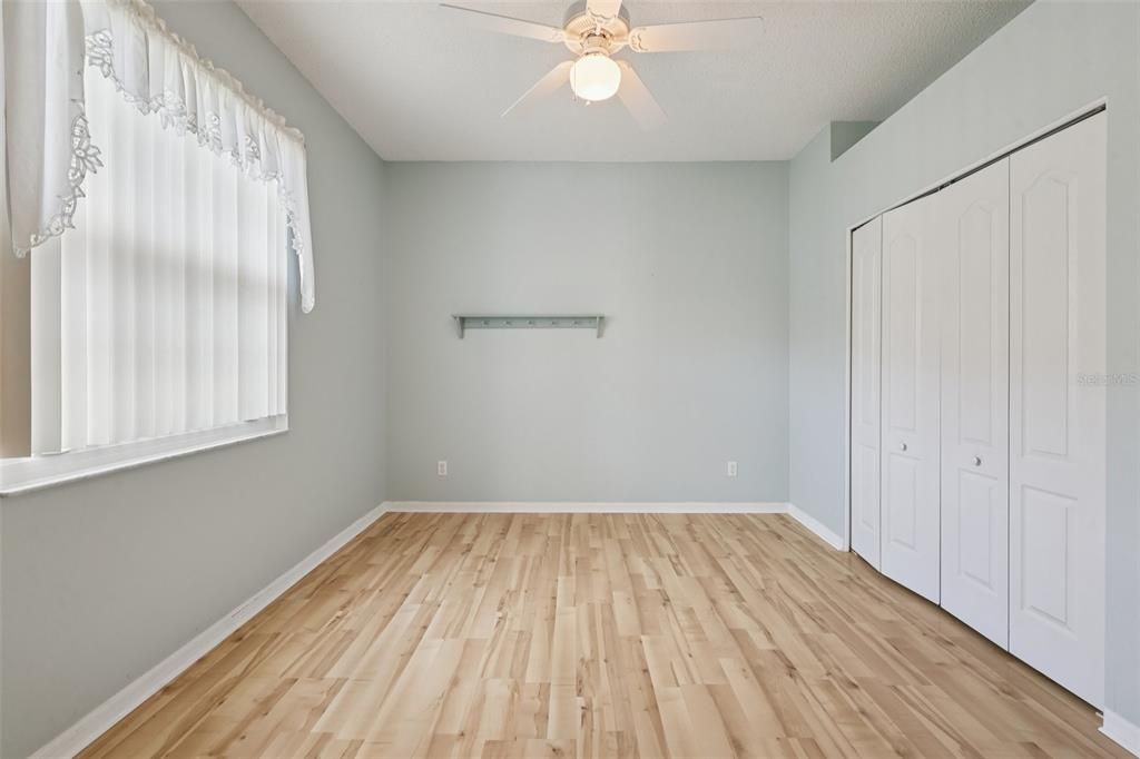 待售: $174,900 (2 贝兹, 2 浴室, 1137 平方英尺)