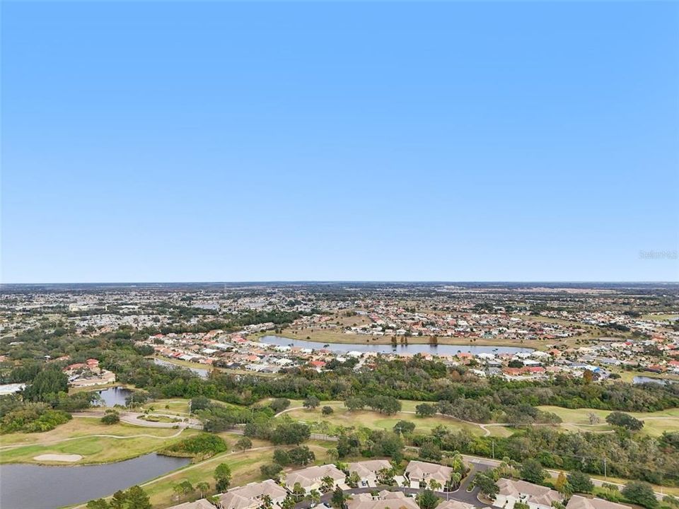 待售: $174,900 (2 贝兹, 2 浴室, 1137 平方英尺)