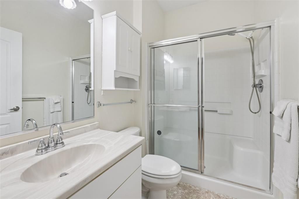 待售: $174,900 (2 贝兹, 2 浴室, 1137 平方英尺)