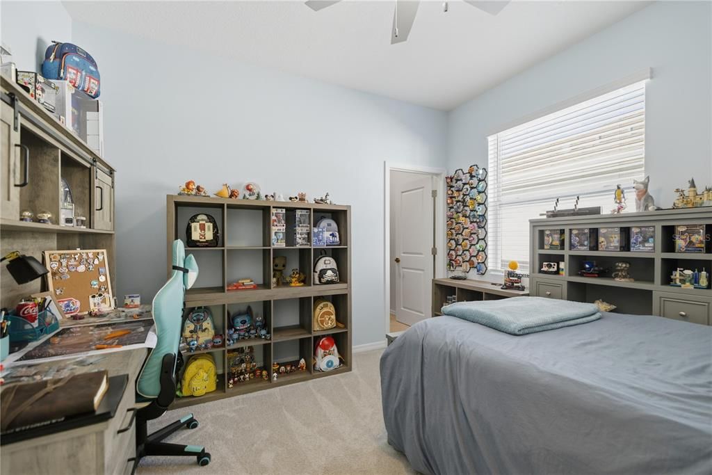 For Sale: $295,000 (3 beds, 2 baths, 1552 Square Feet)