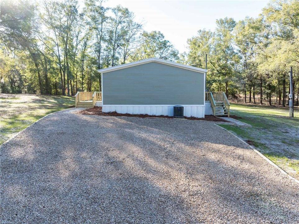 На продажу: $225,000 (3 спален, 2 ванн, 1248 Квадратных фут)