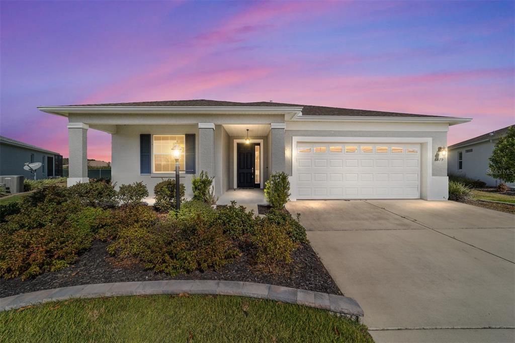 For Sale: $369,990 (3 beds, 2 baths, 1958 Square Feet)