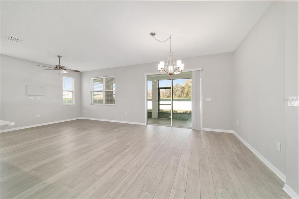 For Sale: $369,990 (3 beds, 2 baths, 1958 Square Feet)