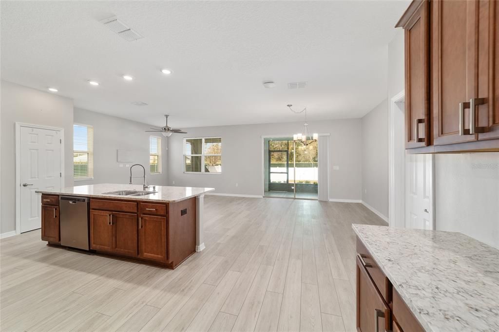 For Sale: $369,990 (3 beds, 2 baths, 1958 Square Feet)