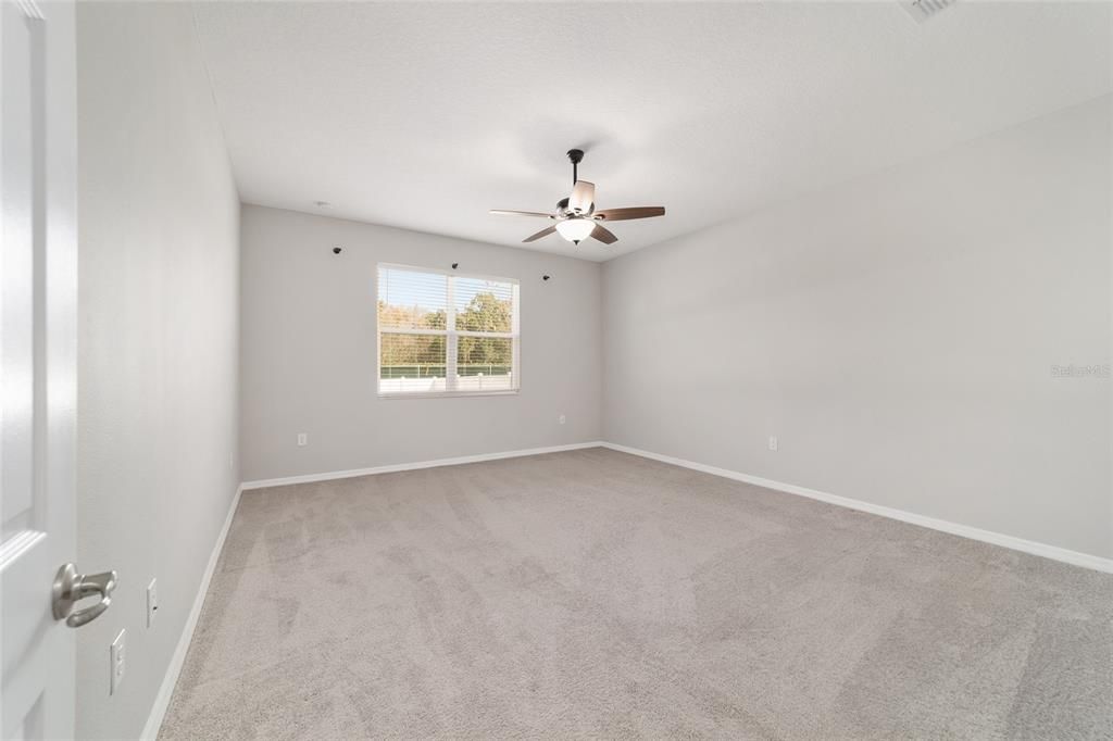 For Sale: $369,990 (3 beds, 2 baths, 1958 Square Feet)