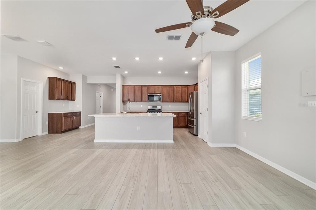 For Sale: $369,990 (3 beds, 2 baths, 1958 Square Feet)