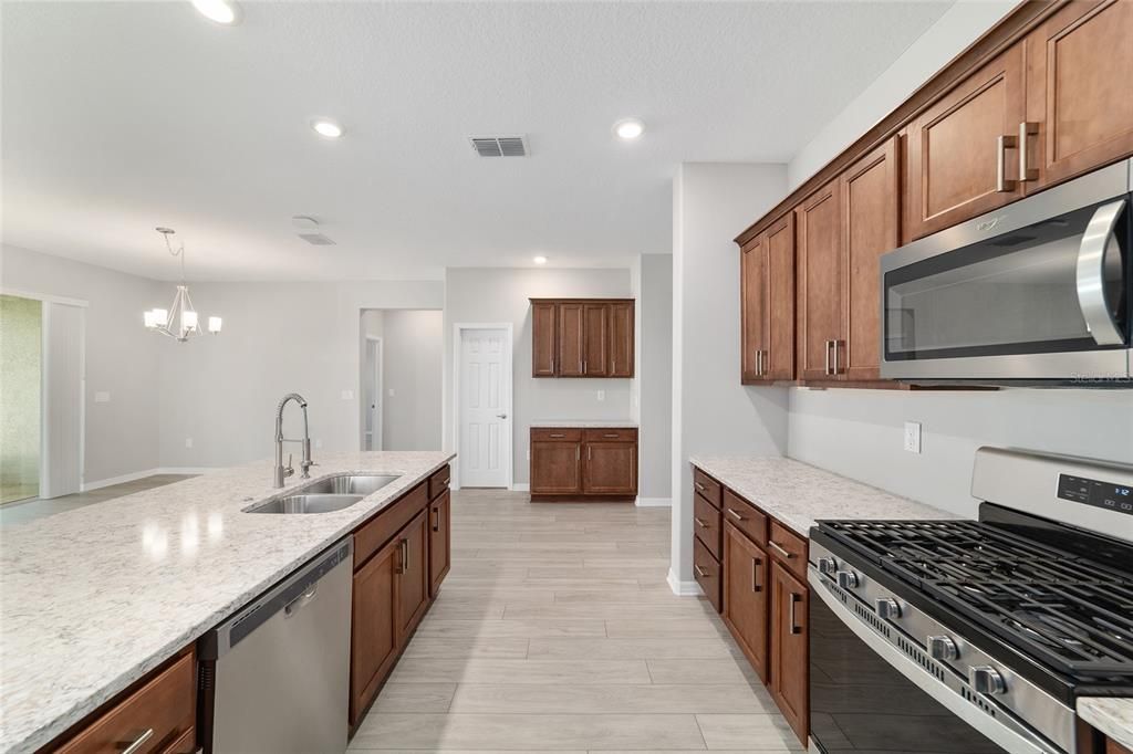 For Sale: $369,990 (3 beds, 2 baths, 1958 Square Feet)