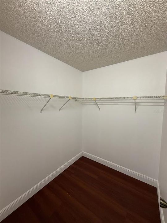 For Rent: $3,250 (4 beds, 2 baths, 1940 Square Feet)