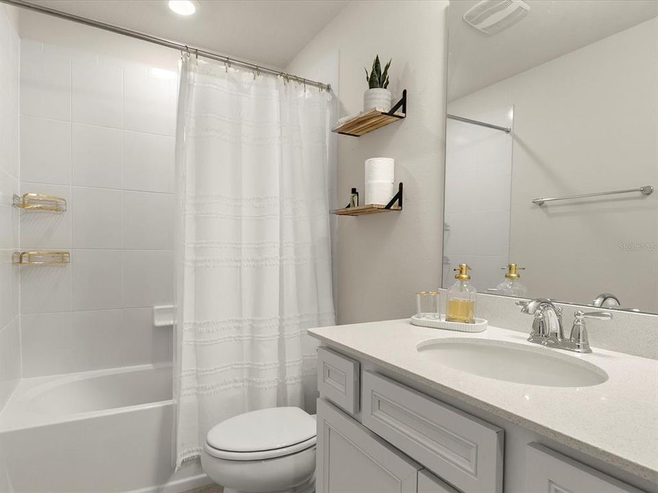 For Rent: $2,250 (3 beds, 2 baths, 1652 Square Feet)