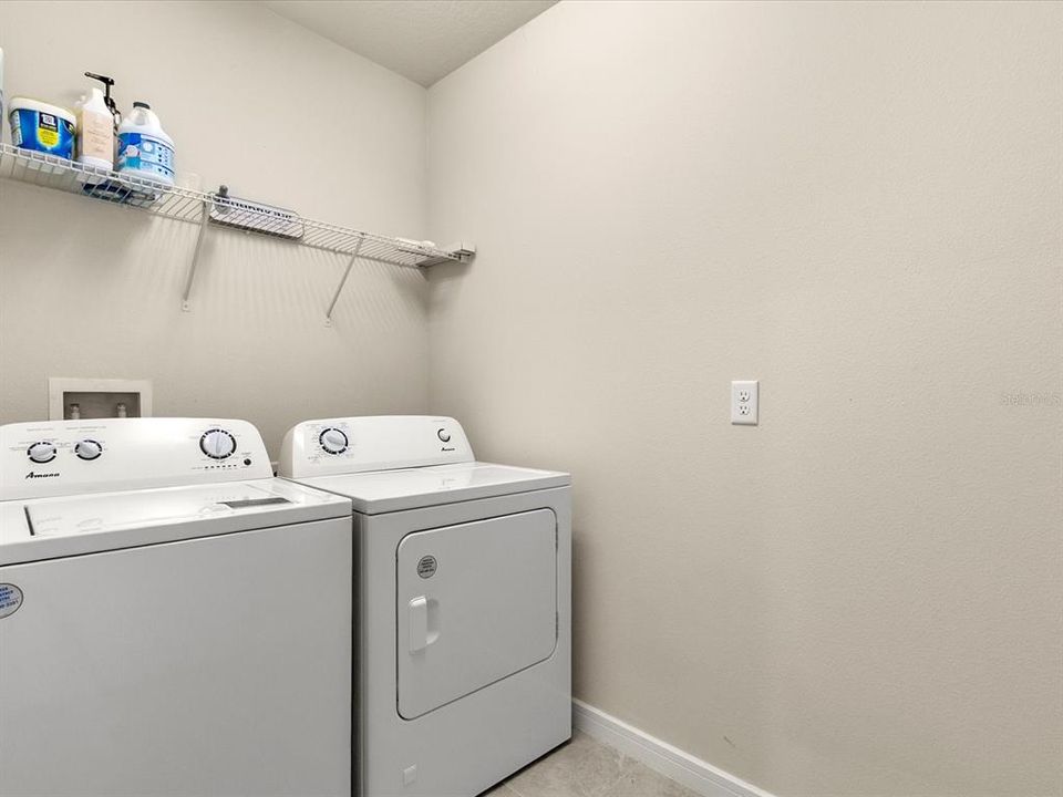 For Rent: $2,250 (3 beds, 2 baths, 1652 Square Feet)