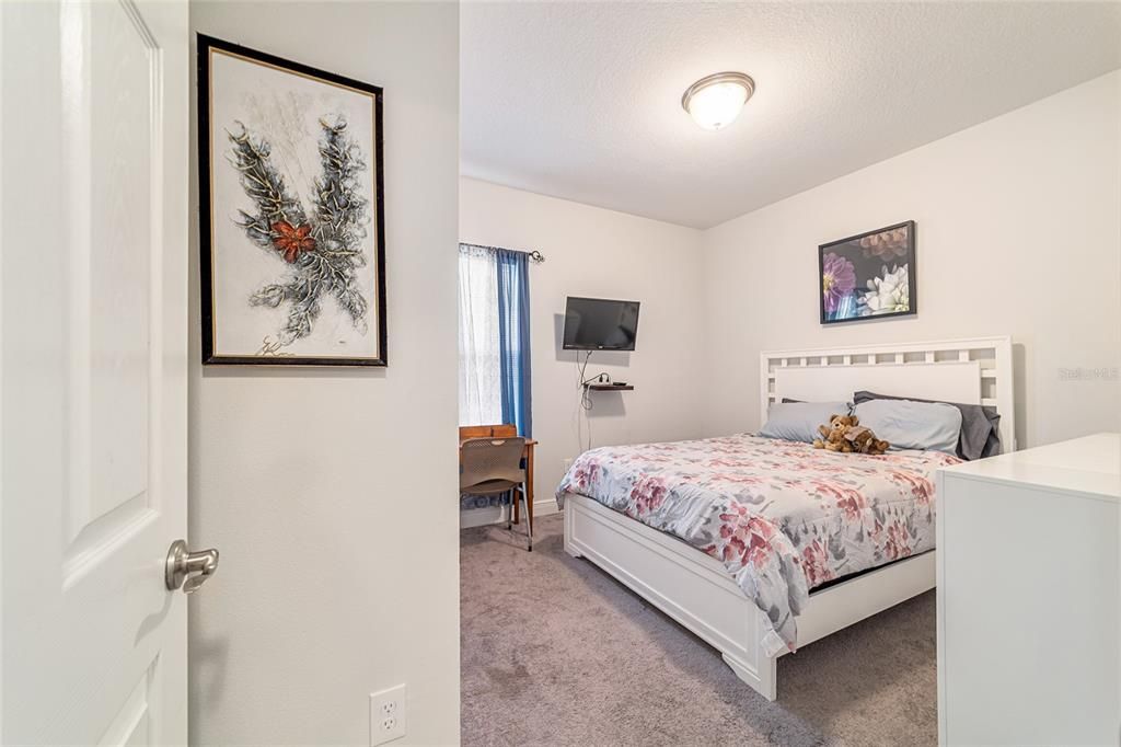 For Sale: $279,900 (4 beds, 2 baths, 1862 Square Feet)