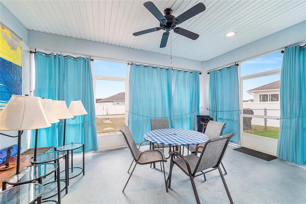 For Sale: $279,900 (4 beds, 2 baths, 1862 Square Feet)