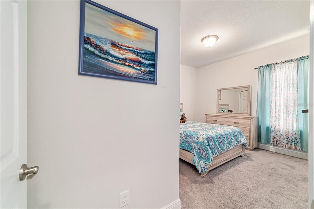 For Sale: $279,900 (4 beds, 2 baths, 1862 Square Feet)