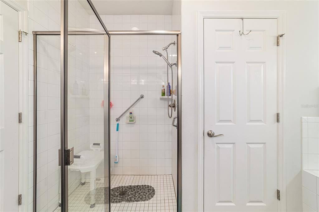 For Sale: $279,900 (4 beds, 2 baths, 1862 Square Feet)