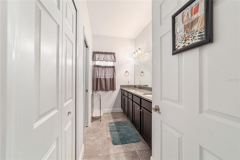 For Sale: $279,900 (4 beds, 2 baths, 1862 Square Feet)