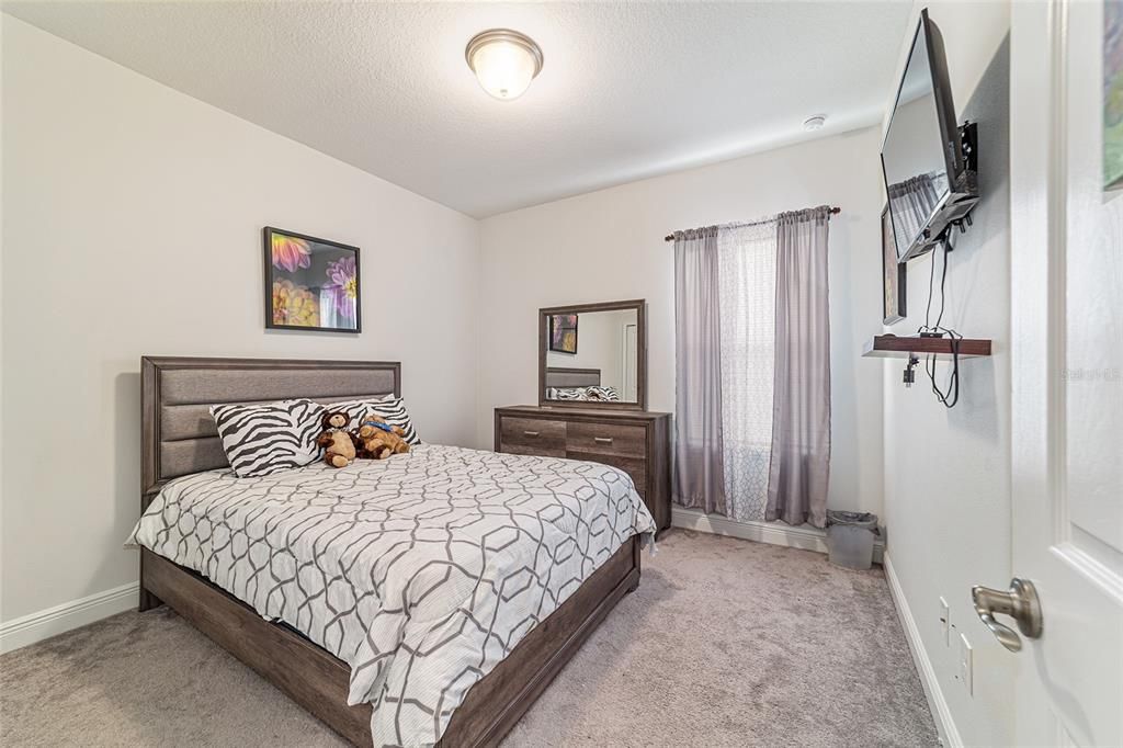 For Sale: $279,900 (4 beds, 2 baths, 1862 Square Feet)