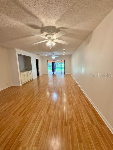 For Rent: $1,695 (2 beds, 2 baths, 1398 Square Feet)