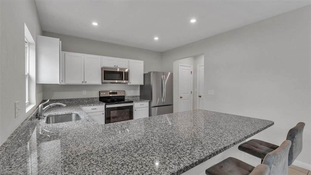 For Rent: $2,500 (4 beds, 2 baths, 2232 Square Feet)