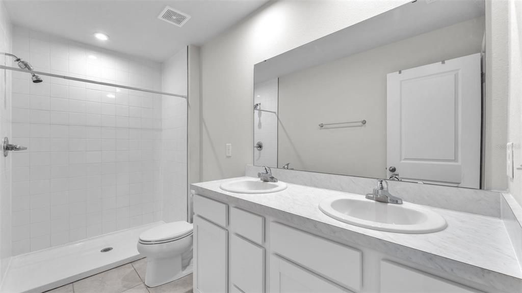 For Rent: $2,500 (4 beds, 2 baths, 2232 Square Feet)